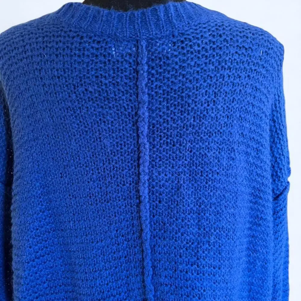 Michael Kors beautiful knit royal blue sweater Size Large